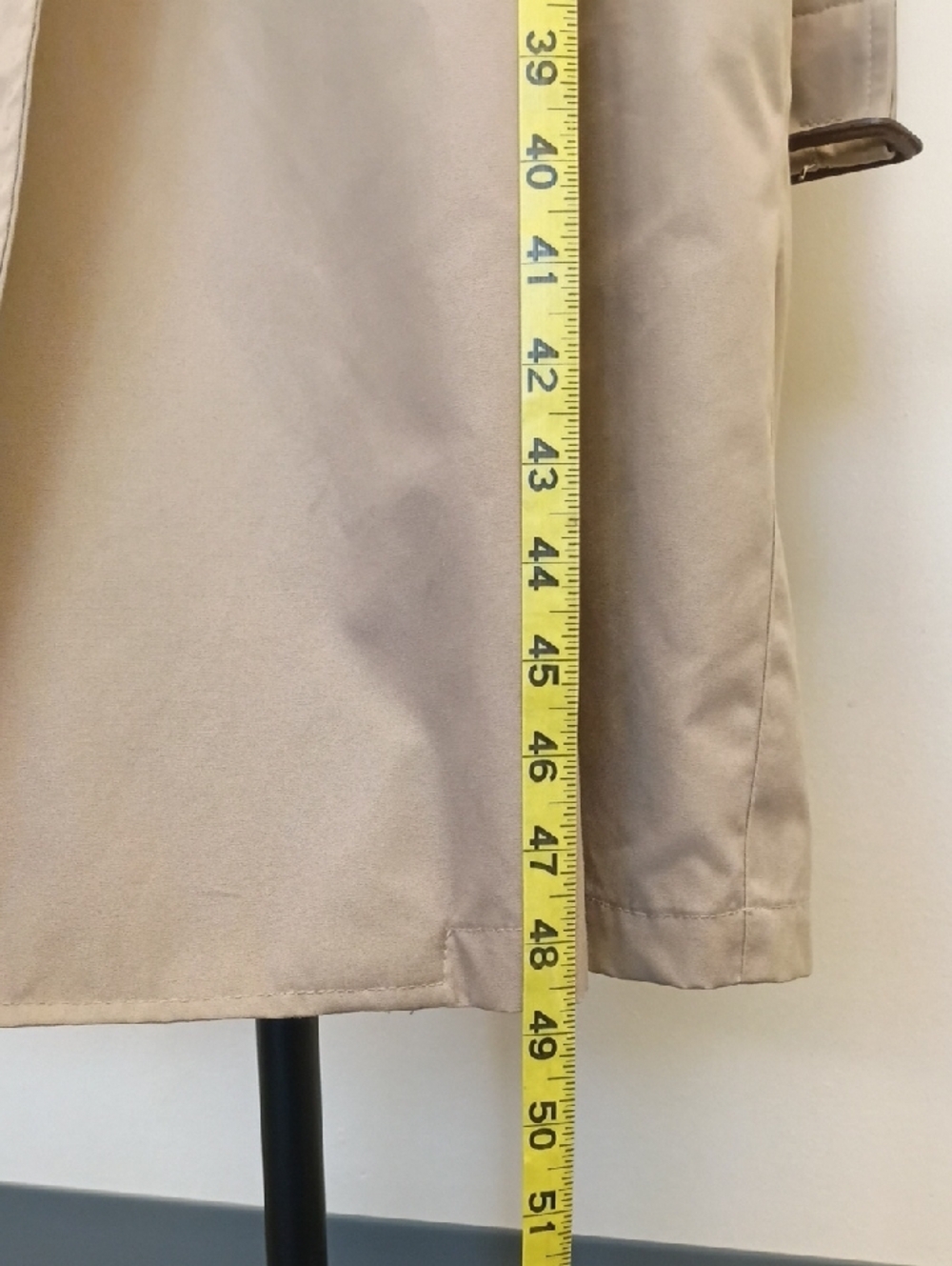 London Fog Vintage Khaki Trench Coat Belted Lined Double Breasted 40R - Picture 9 of 10